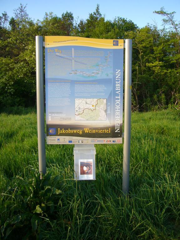 温克勒葡萄花园民宿 Niederhollabrunn 外观 照片